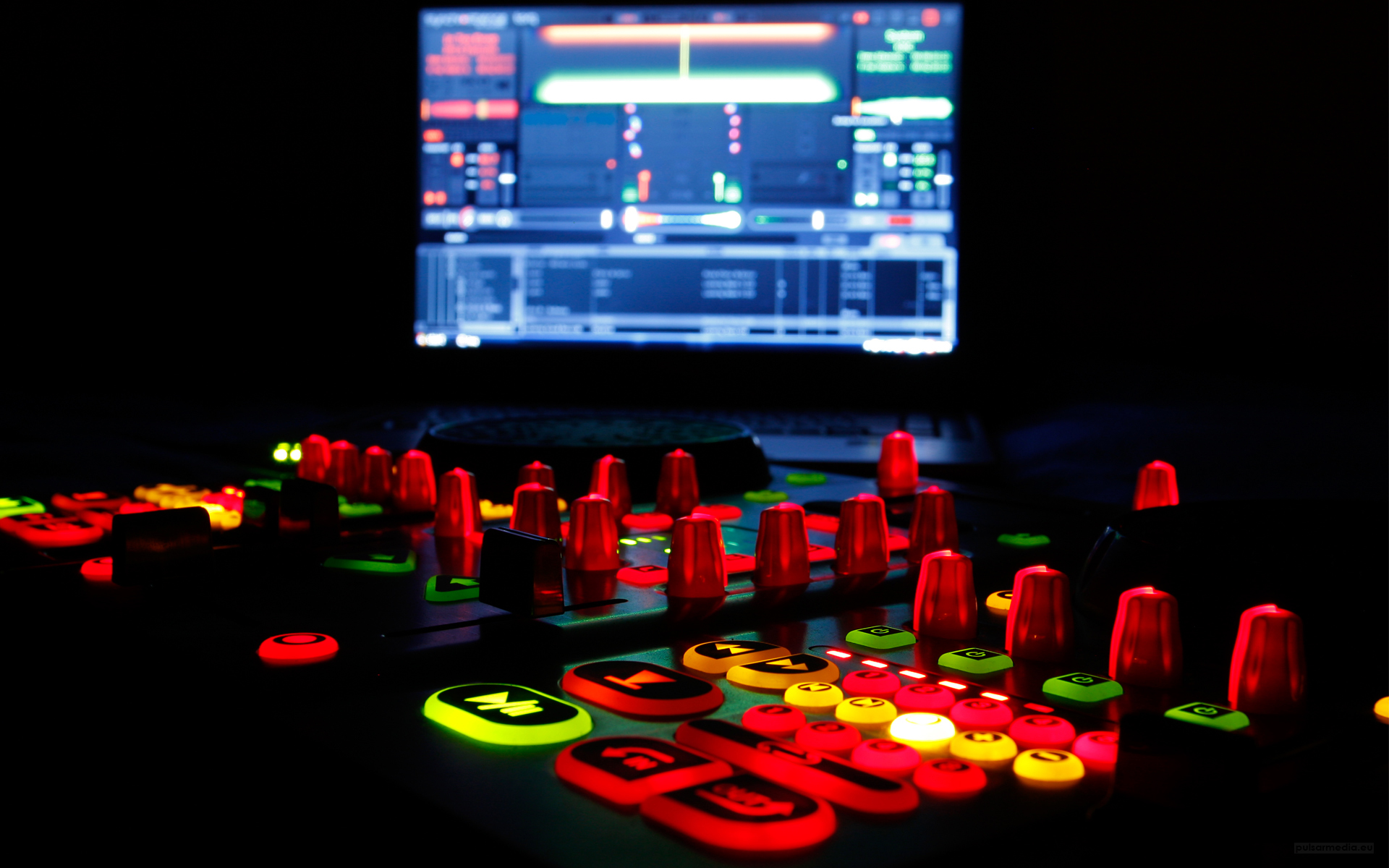 Mixer Light Glow Wallpaper