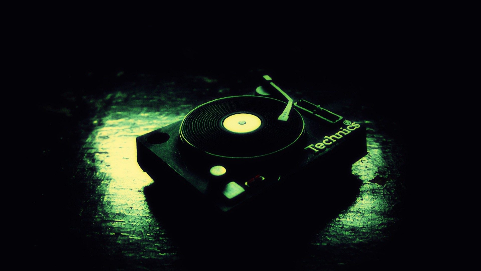 Technics Spotlight Wallpaper